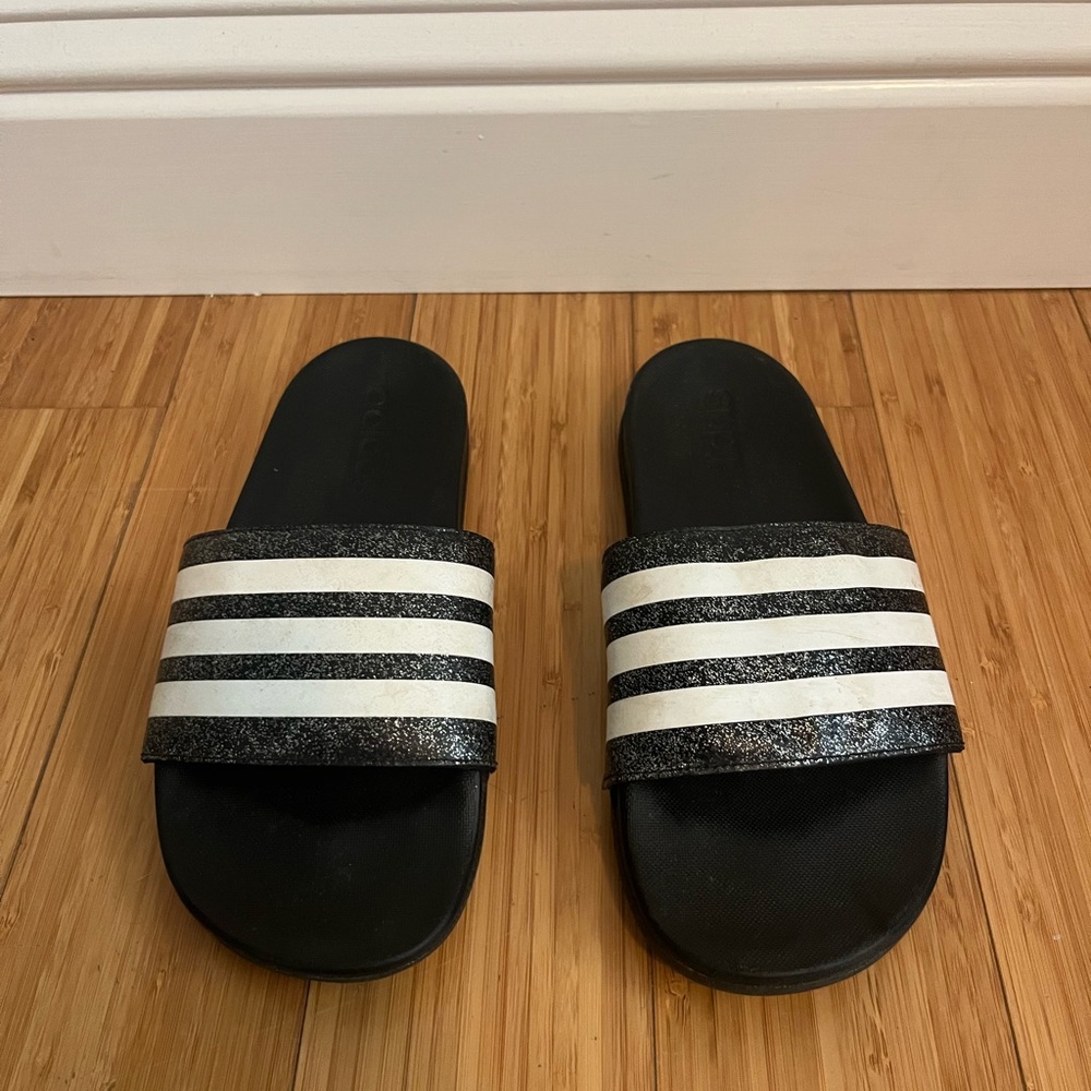 Adidas comfort slide sandal
